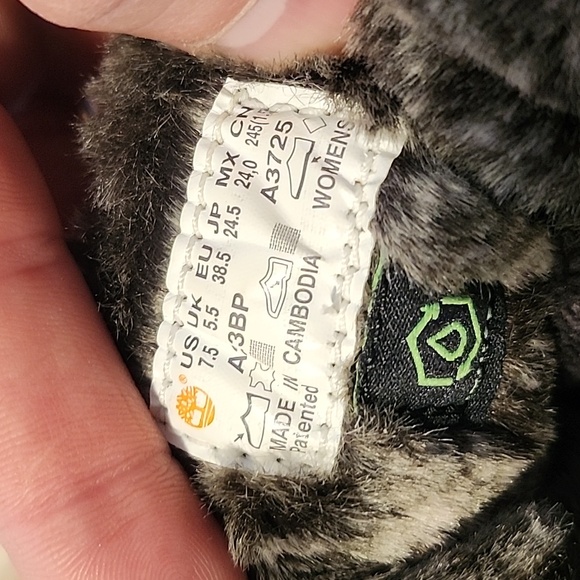 Timberland waterproof hoverlite women's 7 5 like new condition very warm - Picture 2 of 4